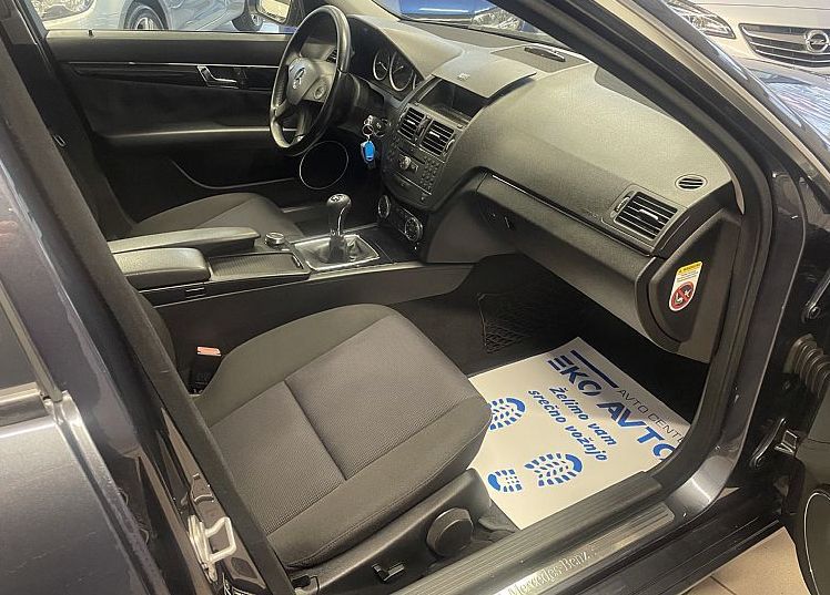 Zunanja slika - Mercedes-Benz C-Razred - C 220 CDI ELEGANCE - 9