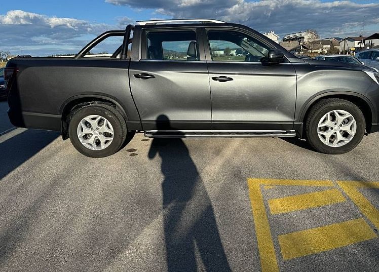 Zunanja slika - KG Mobility Musso - GRAND 2.2 XDi Ultimate 4WD - 5