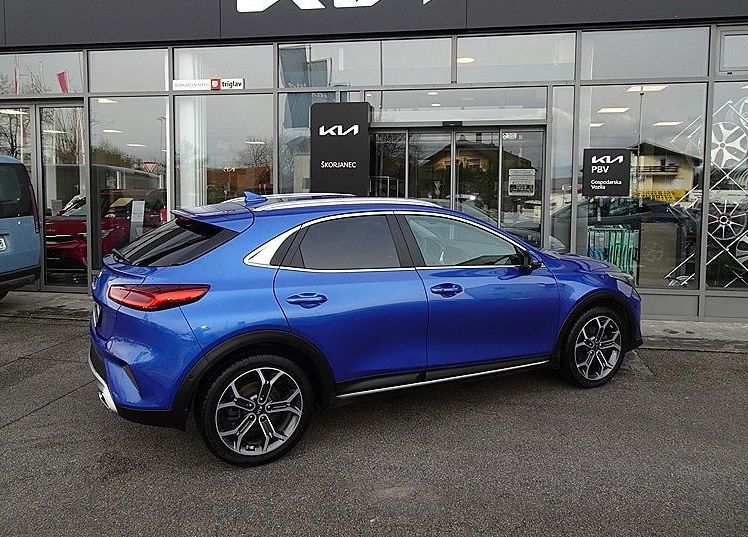 Zunanja slika - KIA XCeed - 1.5 T-GDi  Stream 7DCT MAX OPREMA 1. LASTNIK - 6