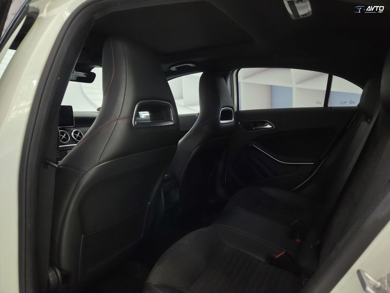 Notranja slika - Mercedes-Benz A-Razred - A 200 d 4MATIC AMG Line Avt. - 13