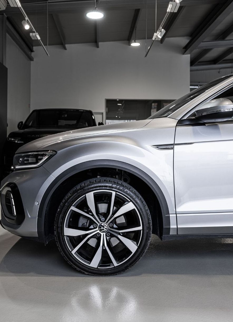 Zunanja slika - VW T-Roc - R LINE-VIRTUAL-RADAR-KEYLESS-MEMORY-NAVI-LED-LANE - 8