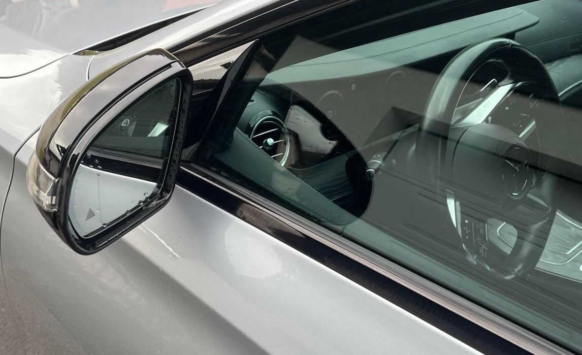 Zunanja slika - Mercedes-Benz E-Razred - E220d AMG WIDE MULTIBEAM WEBASTO PRIKLOP ALU20 - 14