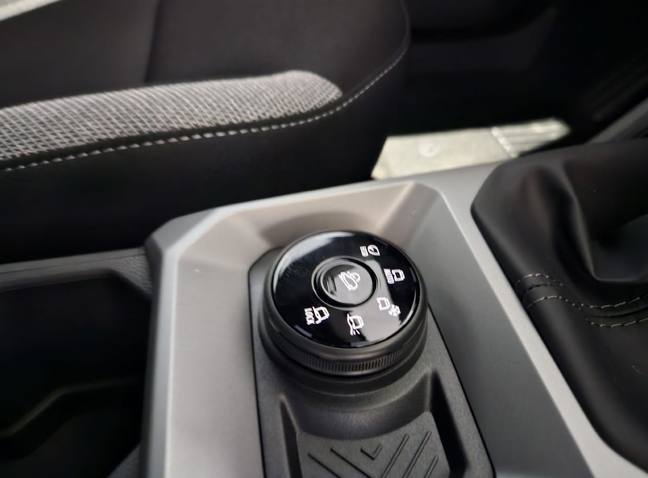 Zunanja slika - Dacia Duster - mild hybrid 130 4x4 Journey - 8