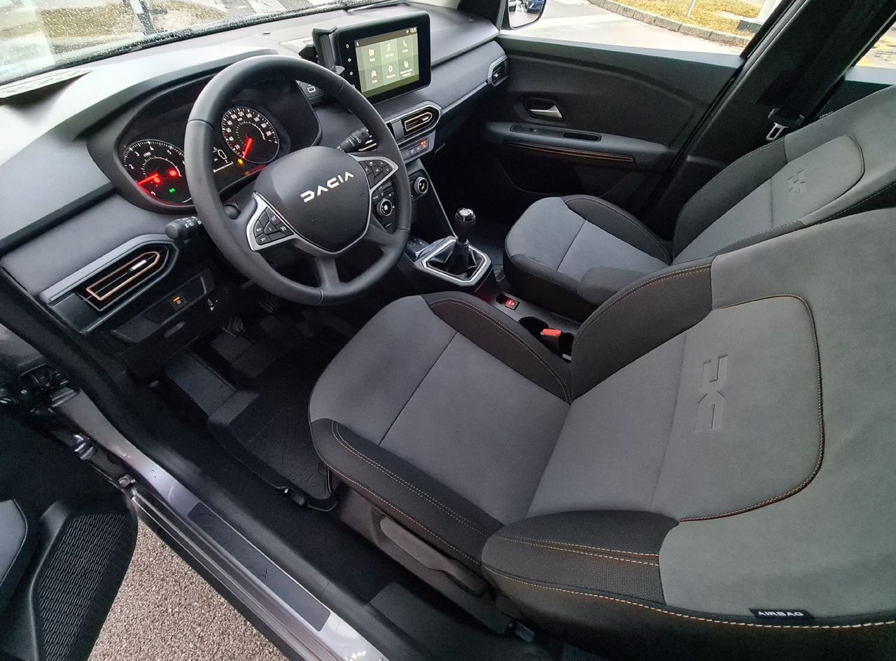 Zunanja slika - Dacia Sandero - 1.0 TCe 110 Stepway Extreme - 8