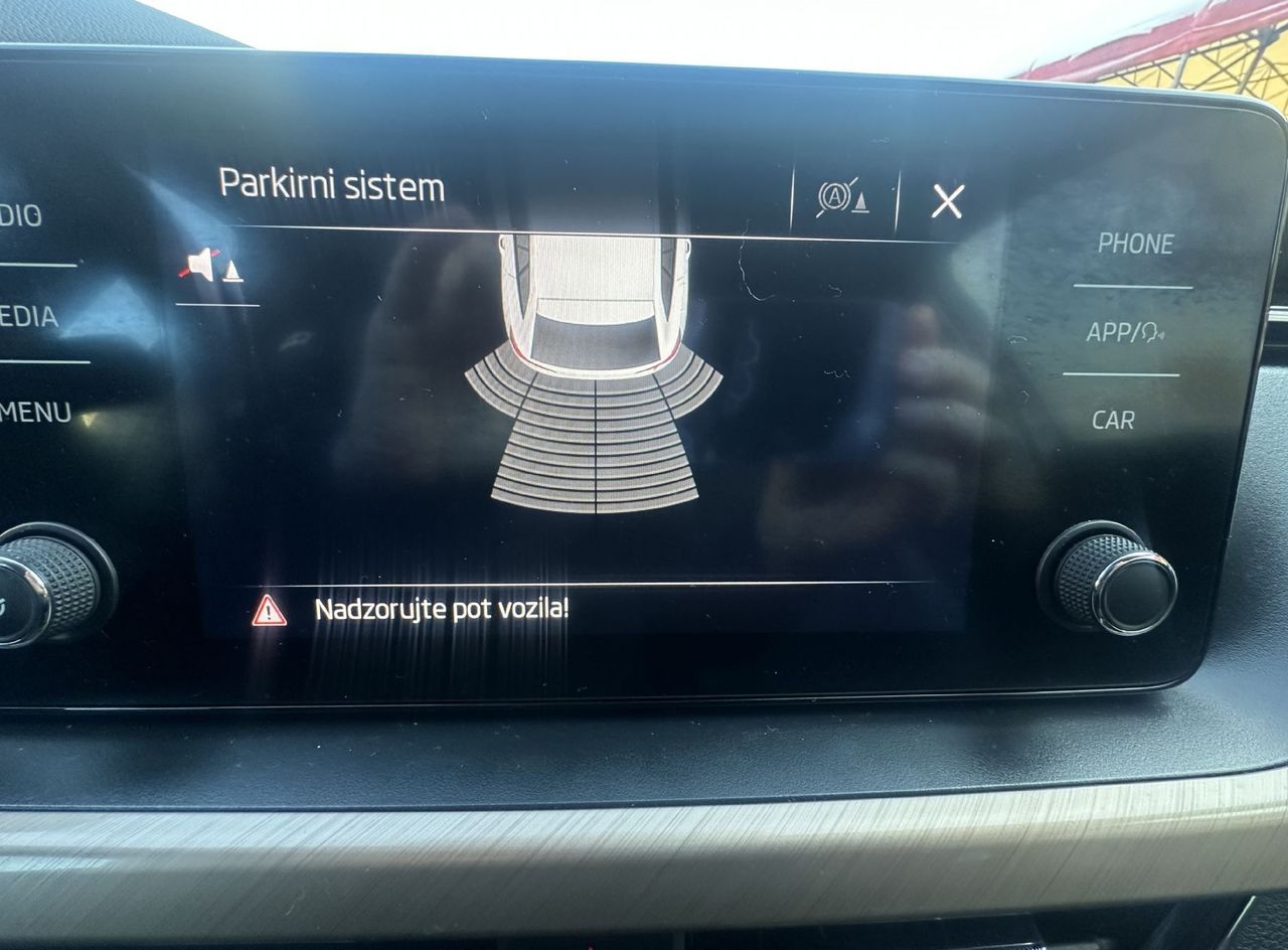 Notranja slika - Škoda Scala - 1.5 TSI ACT. 110kW.SLOVENSKI.SAMO 91.000 KM.VSI SE - 10