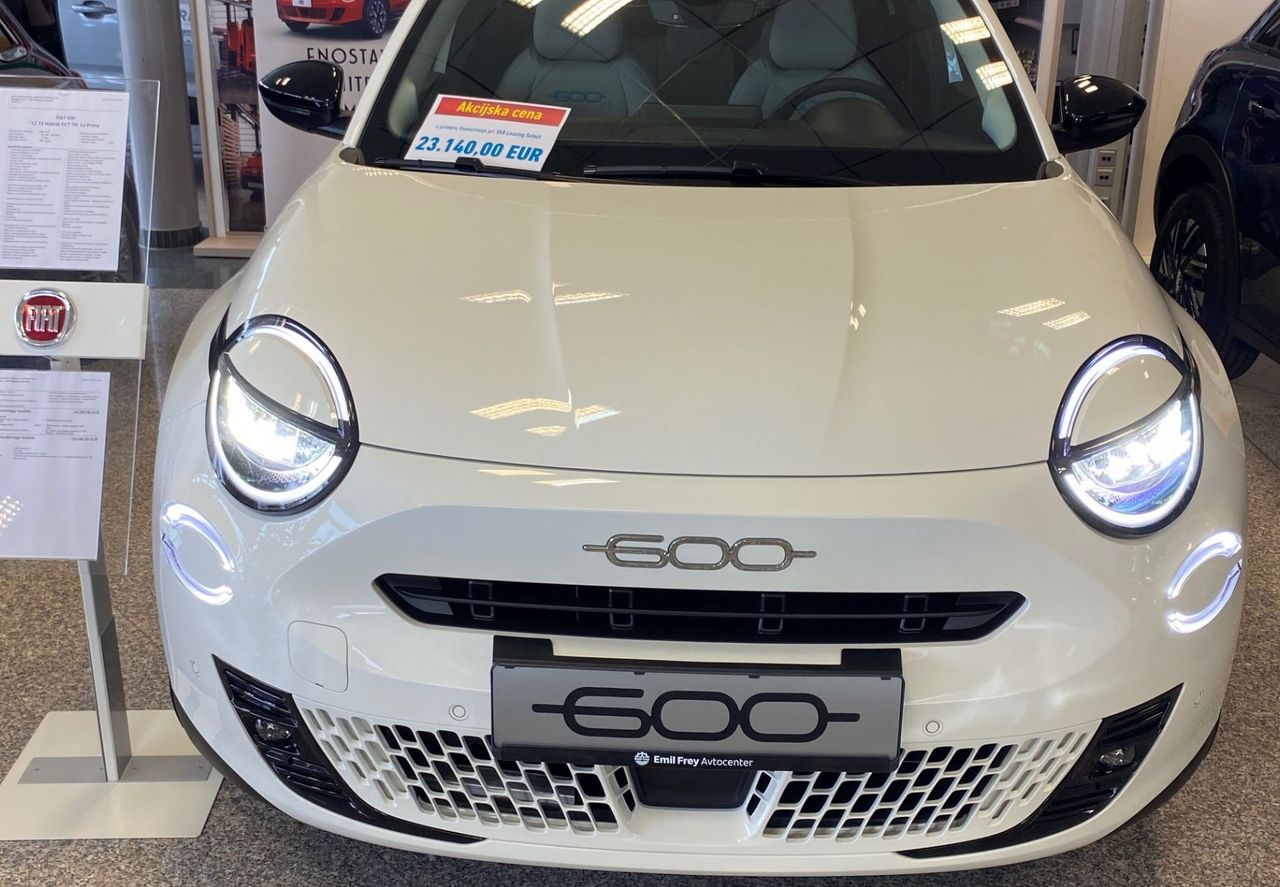 Zunanja slika - Fiat 600 - 1.2 T3 Hybrid DCT 110 La Prima - 2