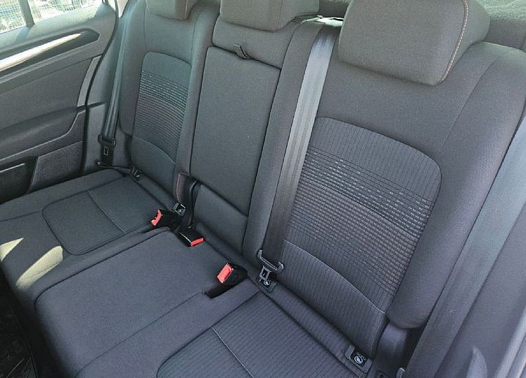 Zunanja slika - VW Golf - Sportsvan 1.6 TDI 116ks °PANORAMA° °RADAR TEMPOMAT° - 12