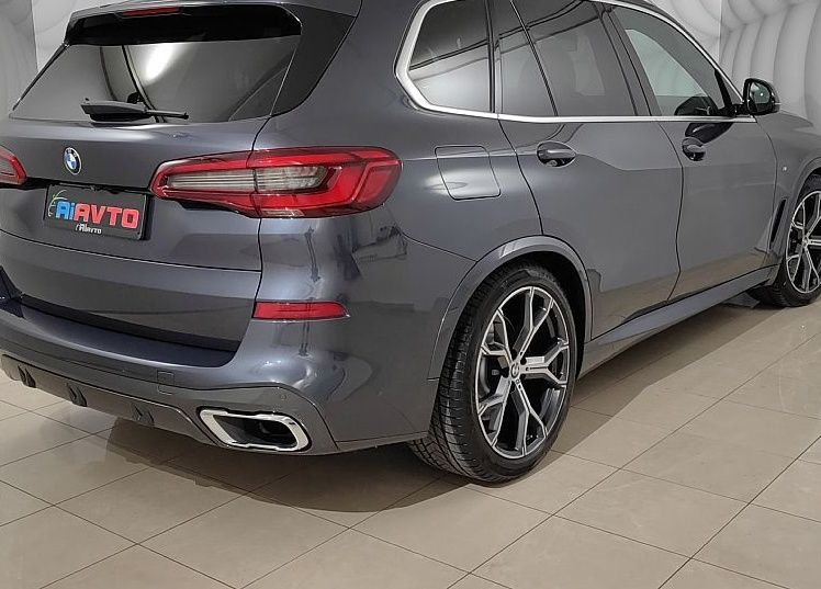 Zunanja slika - BMW X5 - serija : 30d-XD-M-PAKET-ZRAČNO-LASER-PANOR-KAME-COCKPIT-21C - 6