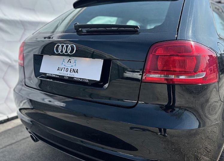 Zunanja slika - Audi A3 - 1.6 TDI 77 kW S line - PDC - GRETJE SED. - 16col - 4