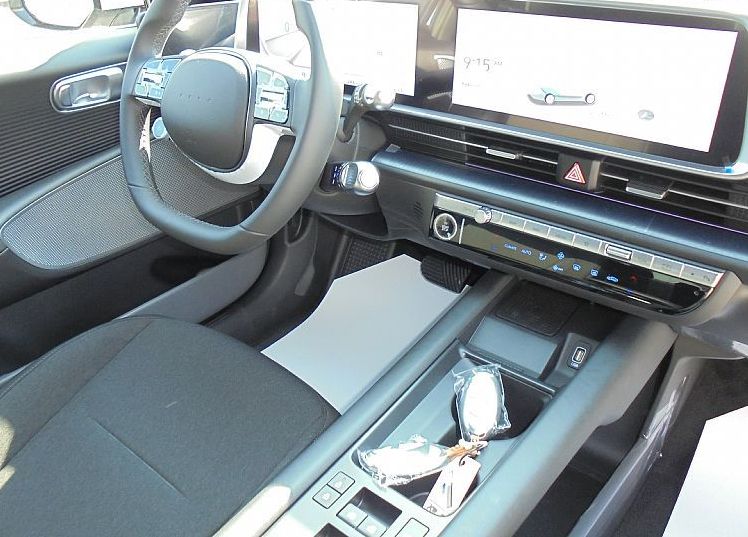 Zunanja slika - Hyundai Ioniq 6 - BEV 77KWH PREMIUM AUTO°Winter°elekt.kljuke°AKCIJA° - 11