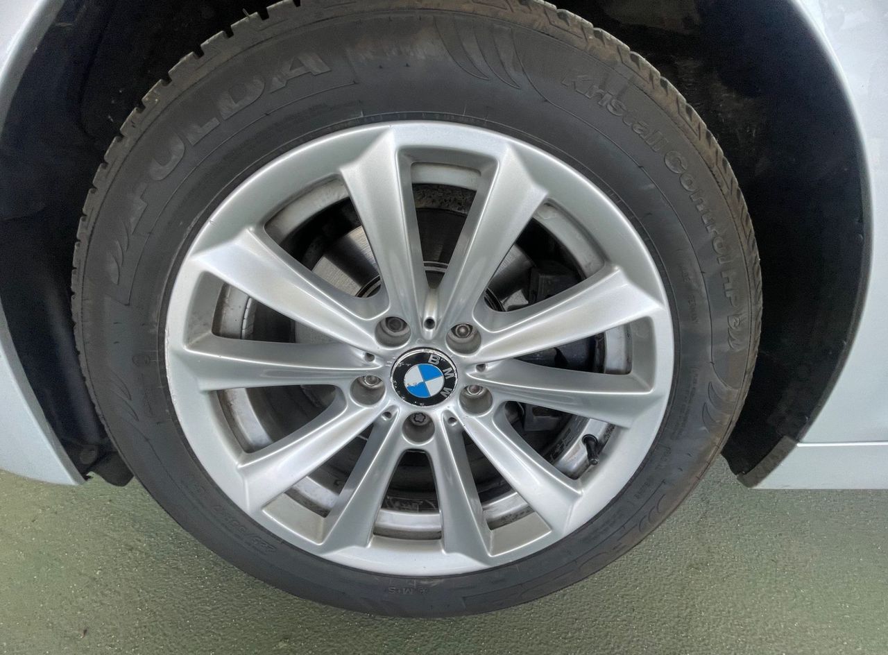 Zunanja slika - BMW Serija 5 - Touring: 520d touring XSENON.NAVI.2XPDC.PANORAMA.TEMPOMA - 13