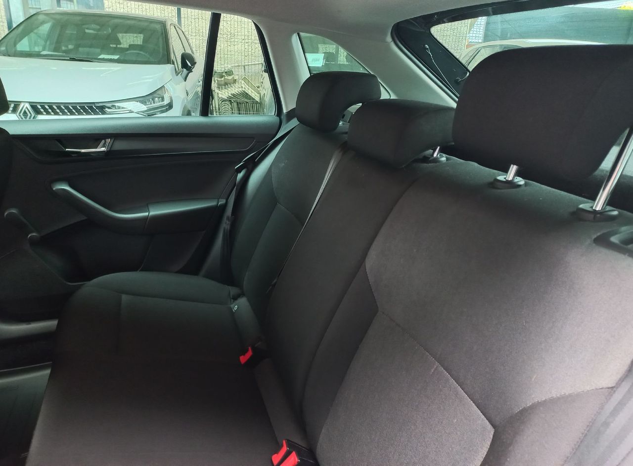 Zunanja slika - Škoda Rapid - 1.0 TSI Active - 8