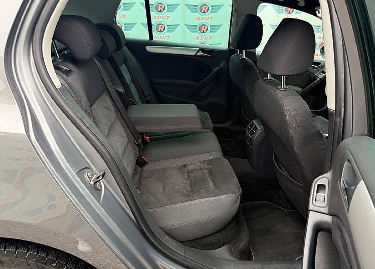 Zunanja slika - VW Golf - 2.0 TDI PARK.SENZ NAVI GRET.SEDEZ CAM... - 17