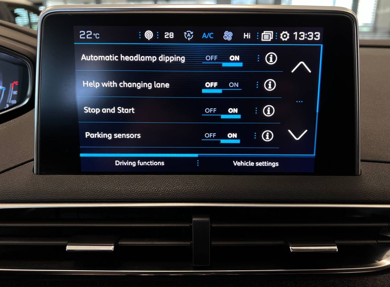 Zunanja slika - Peugeot 5008 - 1.2-130KM-AUT-LED-KAM-VIRTUAL-MRTVI-KOT-7-SED-18C. - 16