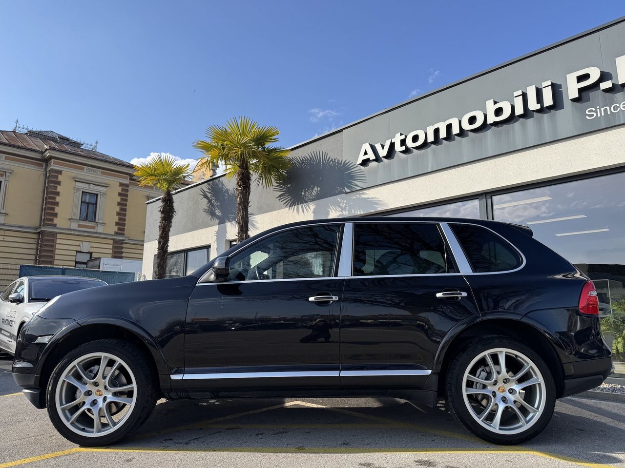 Zunanja slika - Porsche Cayenne - S 4.8 385KM TIPTRONIC ODLIČEN 2 KOMPLETA PLATIŠČ - 4
