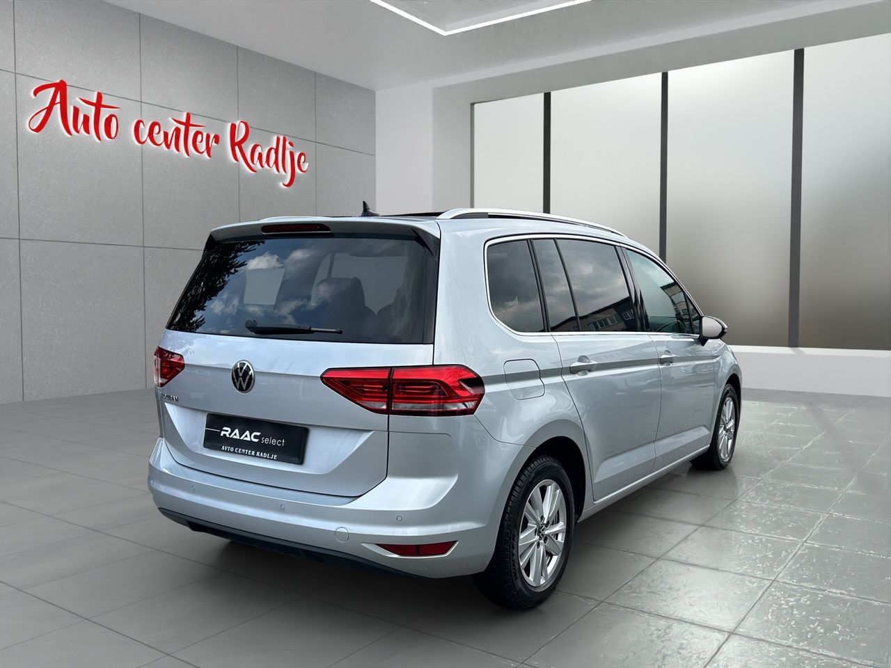 Zunanja slika - VW Touran - 2,0 TDI BMT Family DSG - 4