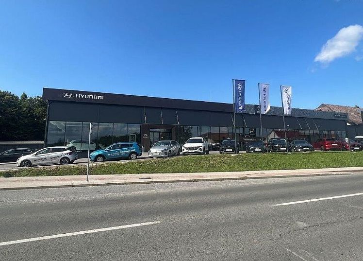 Zunanja slika - Mazda Mazda2 - 1.5 HEV HOMURA PLUS E-CVT - 10