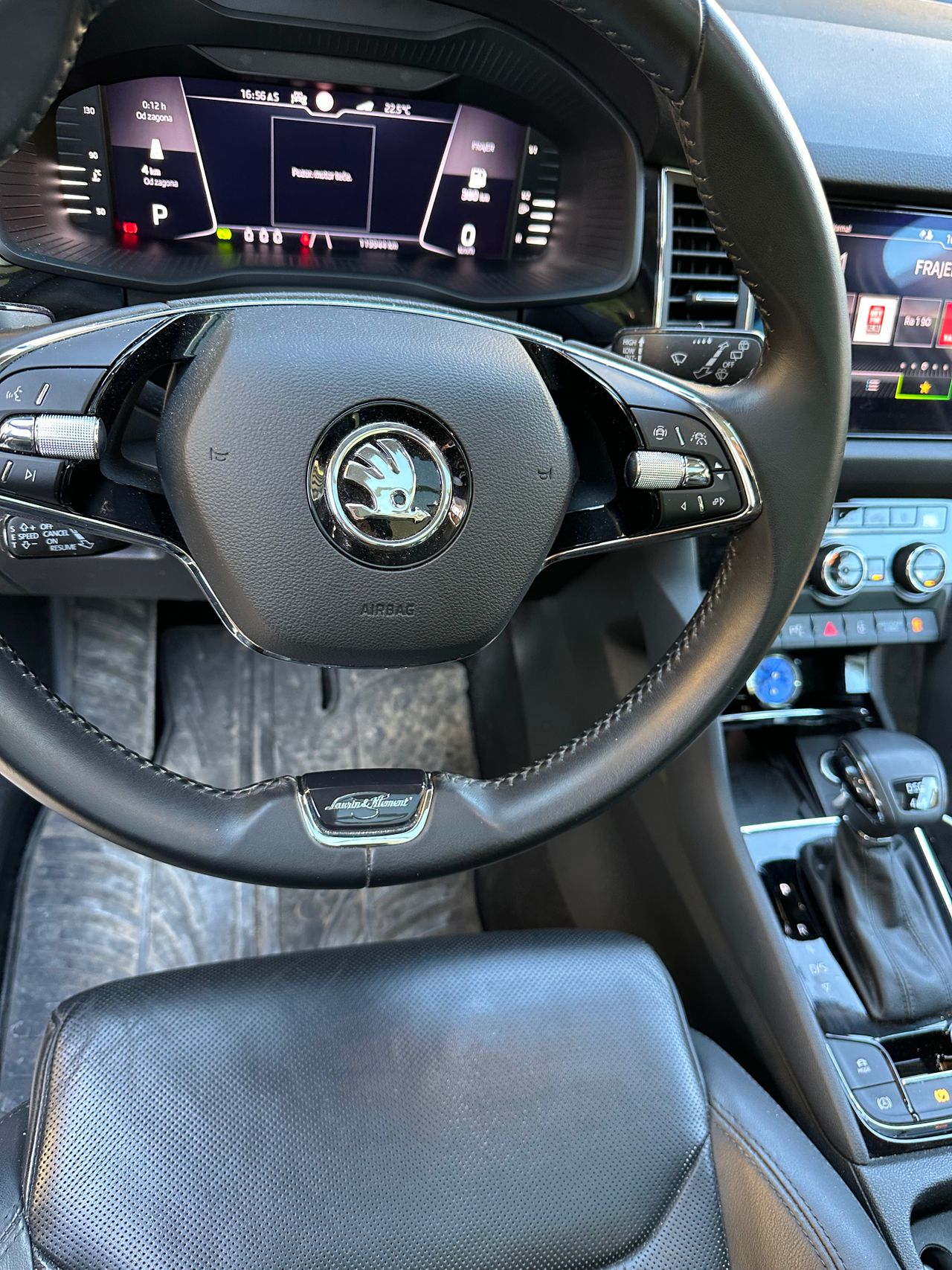 Notranja slika - Škoda Kodiaq - 4x4 2,0 TDI L&K DSG - 5