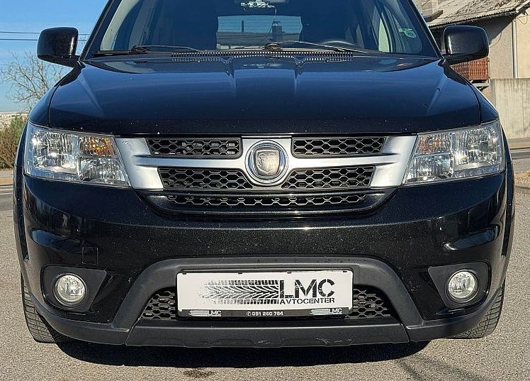 Zunanja slika - Fiat Freemont - 2.0 M-JET 140ks °7-SEDEŽEV° °NAVI° °PARK.SENZORJI° - 2