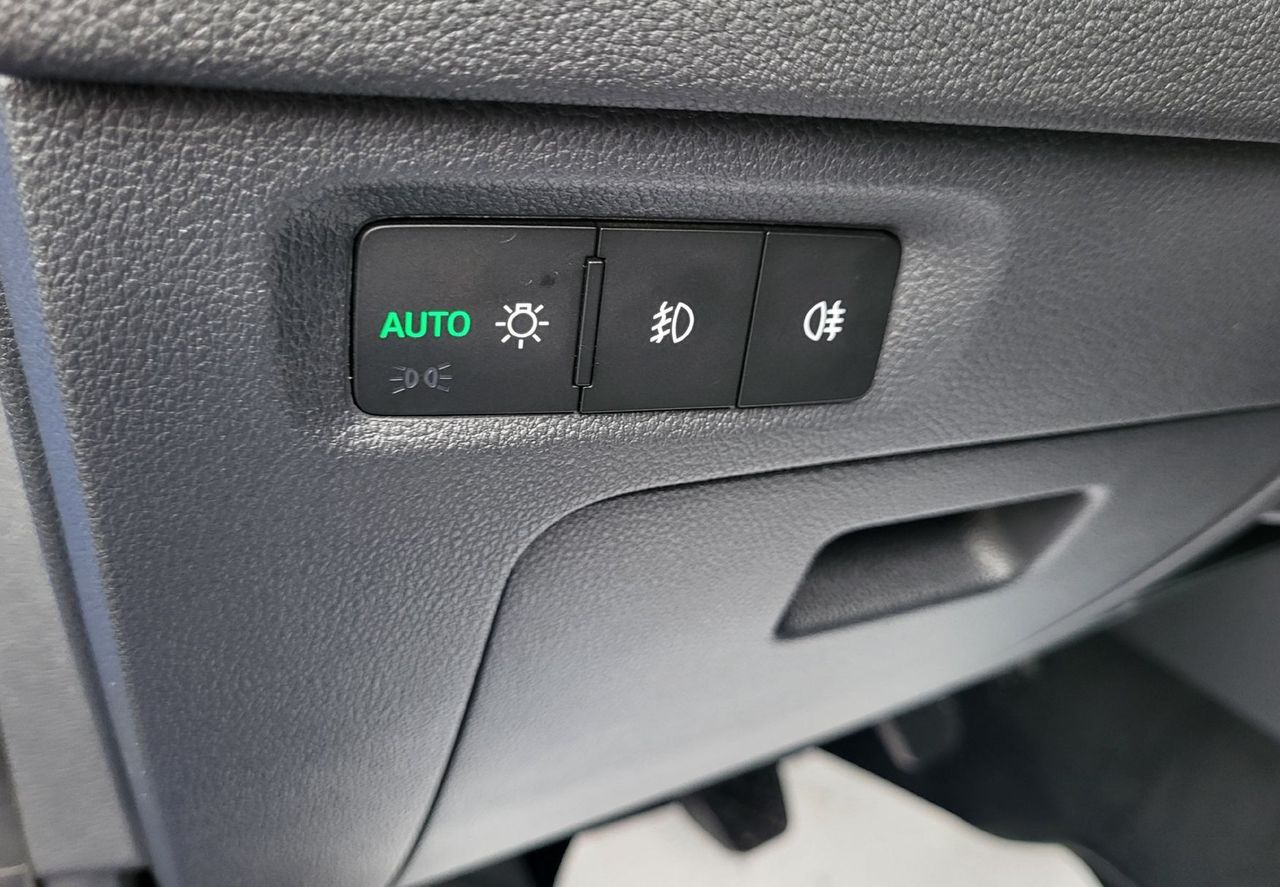 Zunanja slika - Škoda Octavia - 1.0 TSI slo-1 last-tov.gar-alu-pdc-el.paket-acc-.. - 16