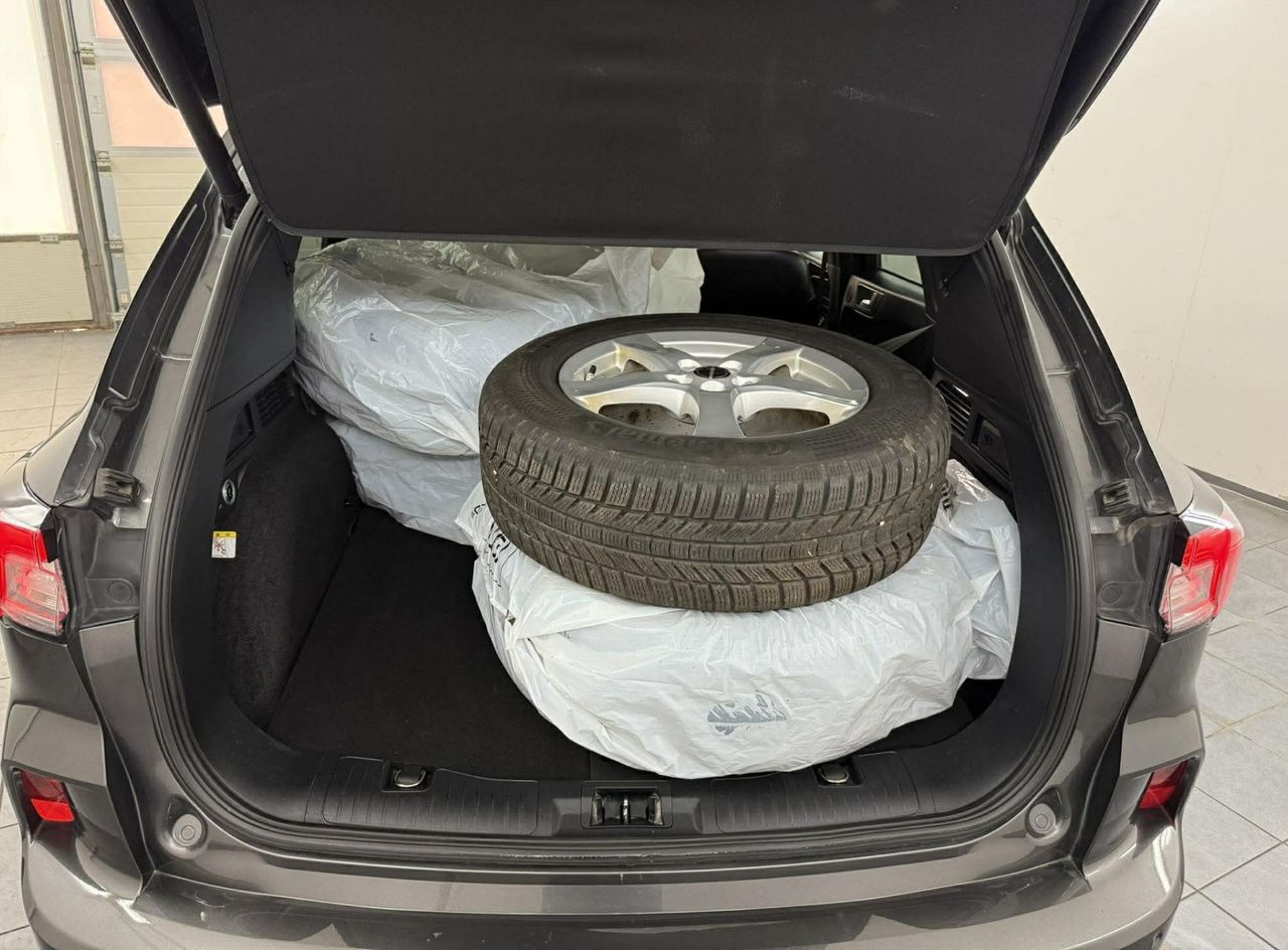 Zunanja slika - Ford Kuga - 2.5 Vignale.NEMŠKI+4ALU.KAMERA.PANORAMA.KLUKA.LED - 10