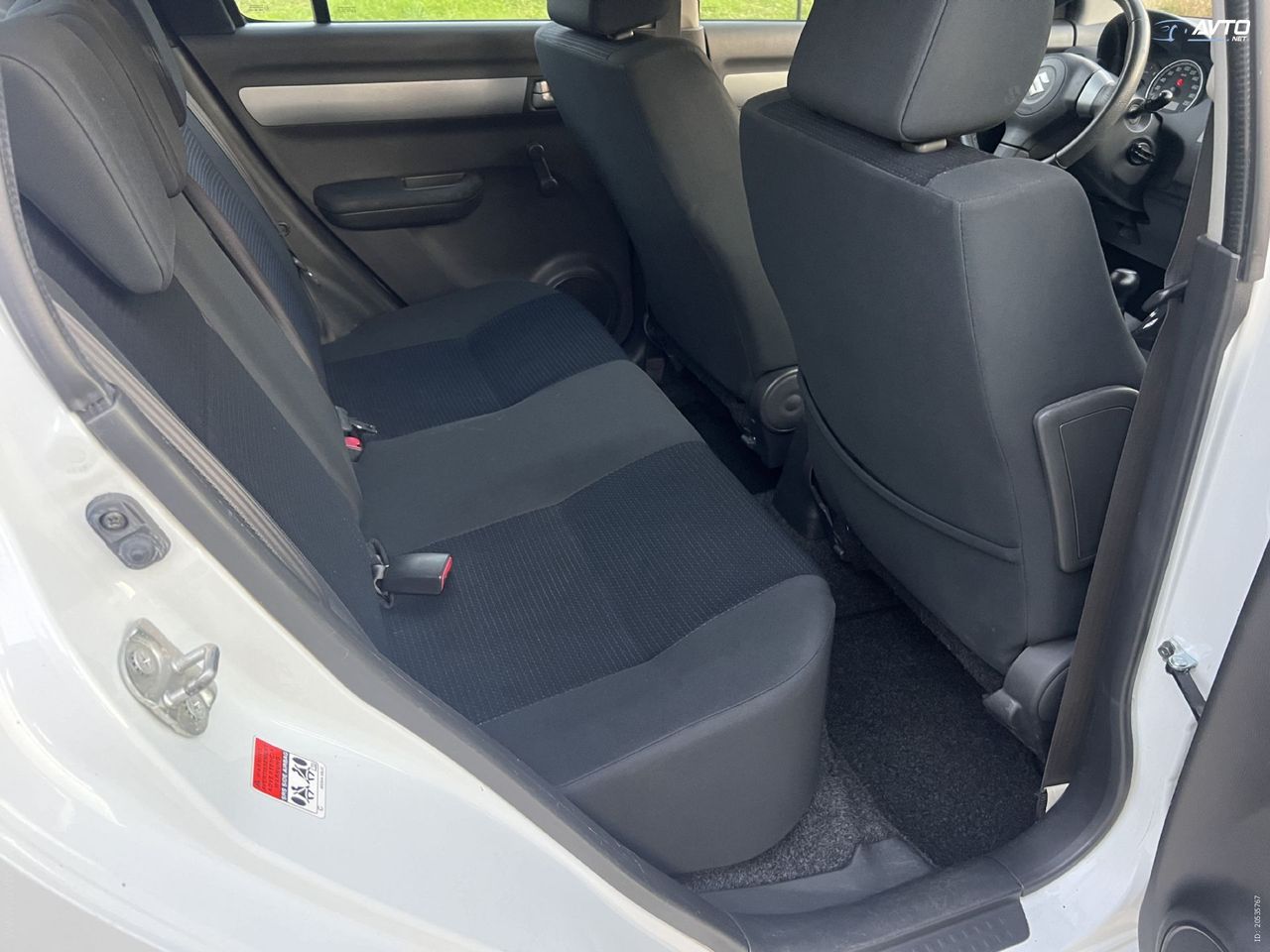 Zunanja slika - Suzuki Swift - 1.3 DELUXE DIG.KLIMA PERLA BELA SLOVENSKI ALU15 - 3