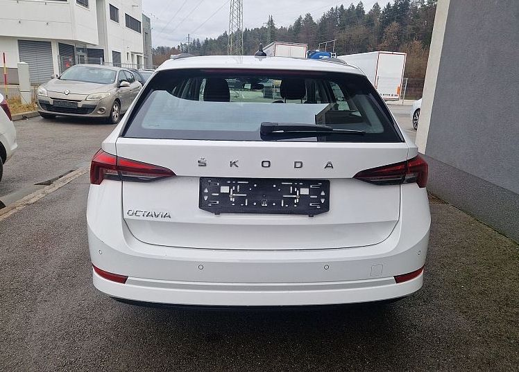Zunanja slika - Škoda Octavia - Combi 2.0 TDI Ambition - 4
