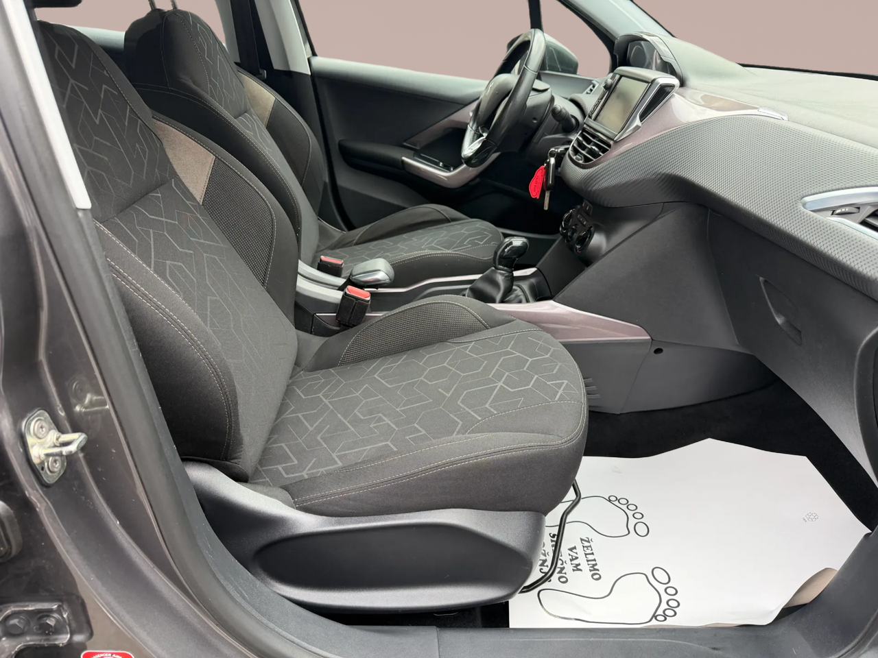 Zunanja slika - Peugeot 2008 - Active 1,6 e-HDi - 11