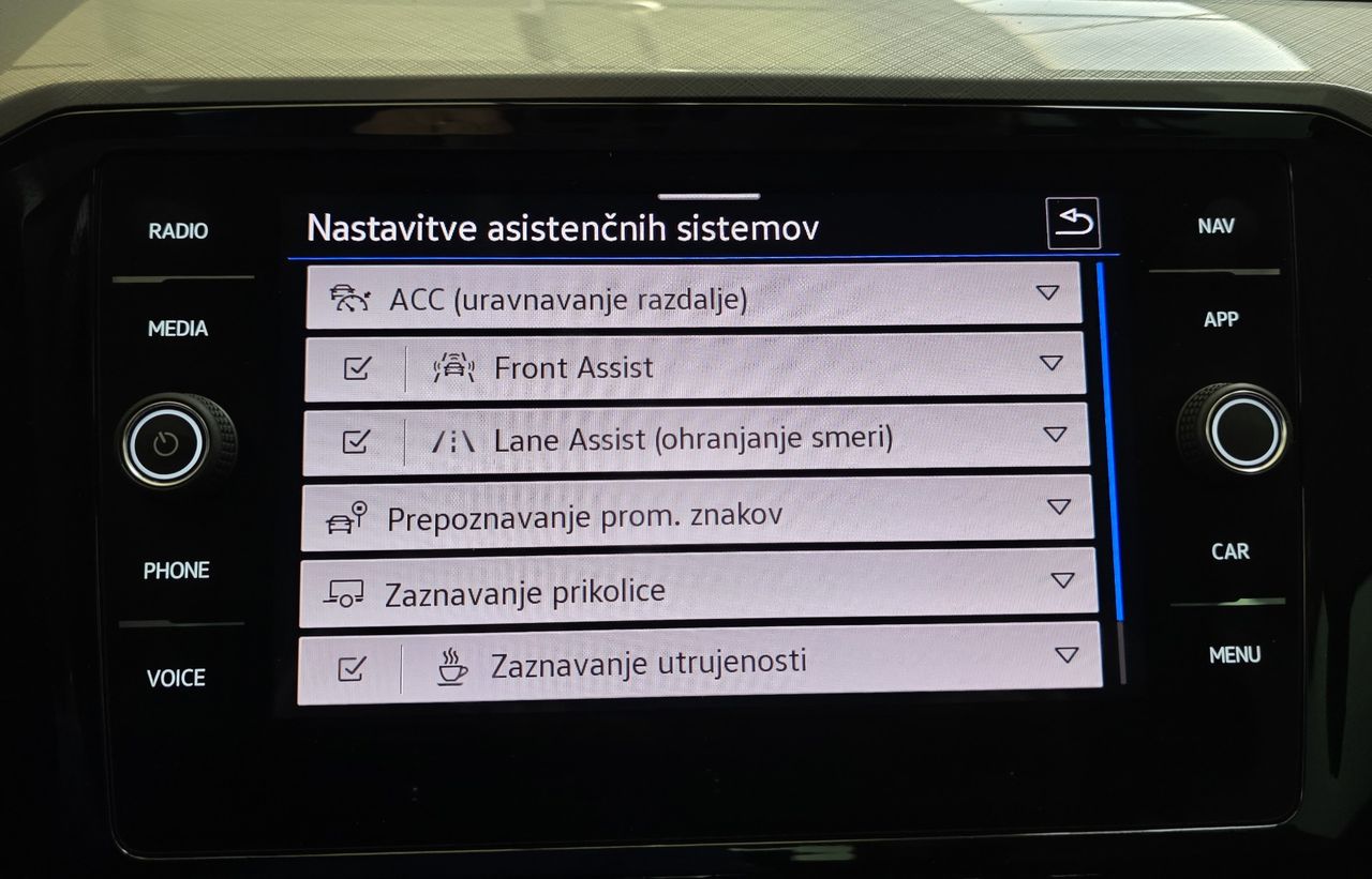 Zunanja slika - VW Passat - Variant GTE 160kW ACC LED NAVI KAM ALU KLJUKA - 15