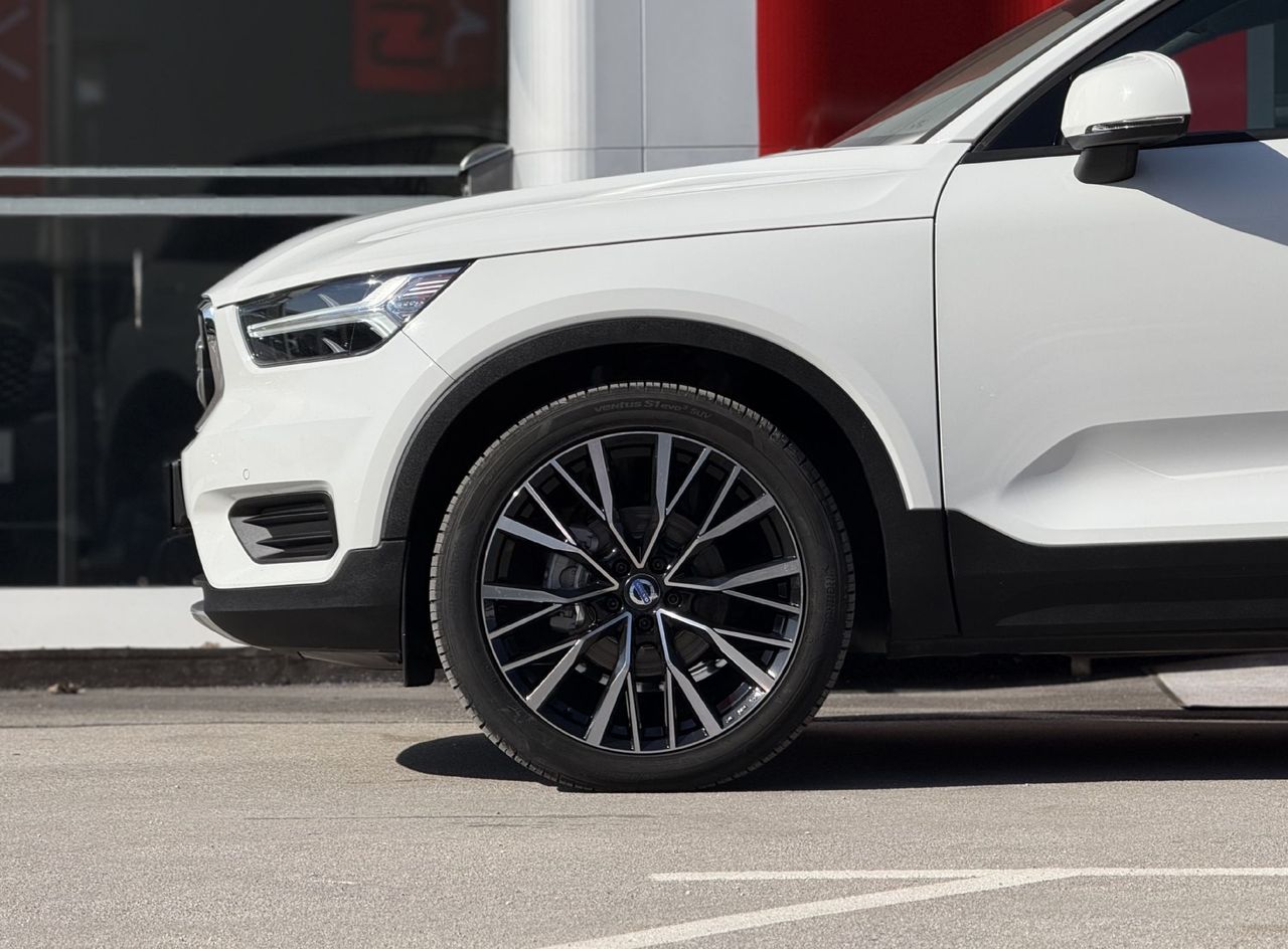 Zunanja slika - Volvo XC40 - D3 A Momentum 1.LASTNIK - 9