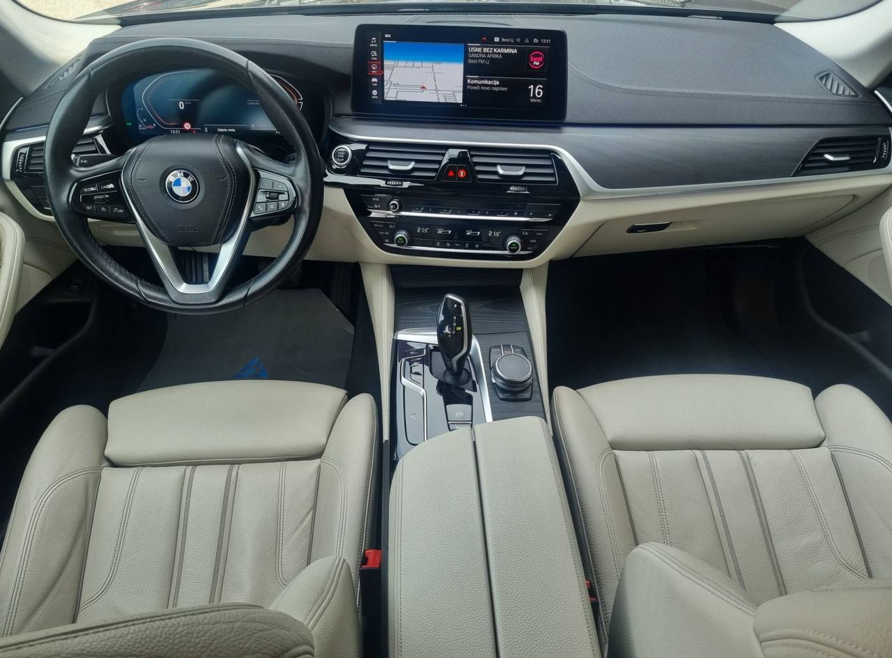 Zunanja slika - BMW Serija 5 - Touring: 530d xDrive-Luxury-Usnje-LED... - 9
