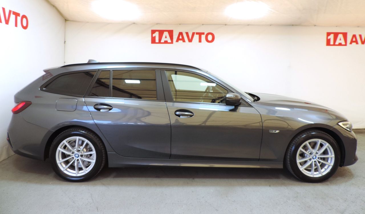 Zunanja slika - BMW Serija 1 - serija 3 Touring 320E xDrive (A/T) LED-KAMERA-COCPIT - 4