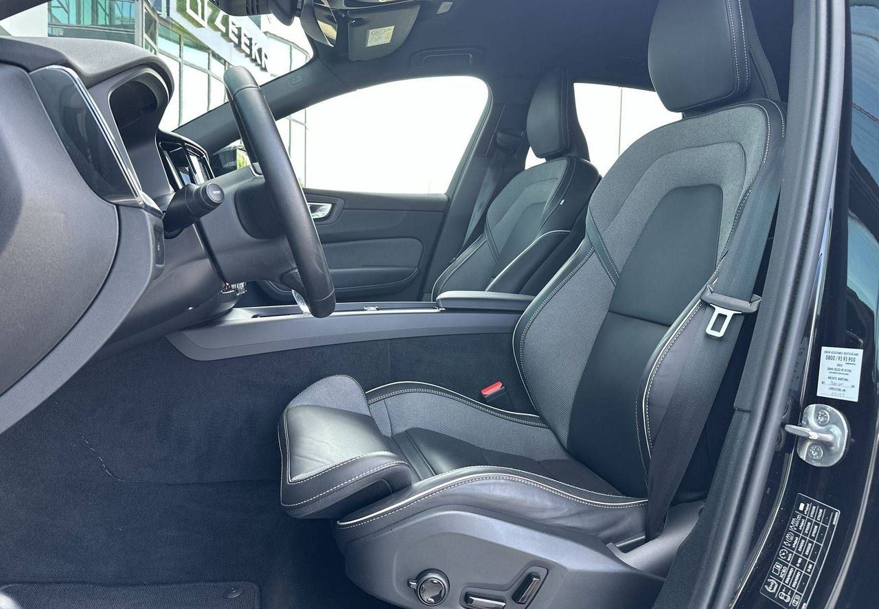 Zunanja slika - Volvo XC60 - B5P AWD Black Edition Avt. BLISS ACC MEMORY, GRET. - 10