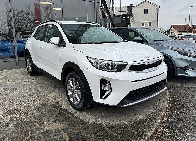 Zunanja slika - KIA Stonic - 1.2 DPI LX Urban+ M T + ZIMSKE GUME ZA 1 € + 30° - 1