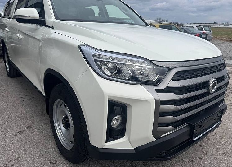 Zunanja slika - KG Mobility Musso - Grand 2.2 XDi Active+ 4WD M T - 1