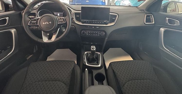 Zunanja slika - KIA Ceed - SW 1.5 T-GDi LX Champion M T - 9