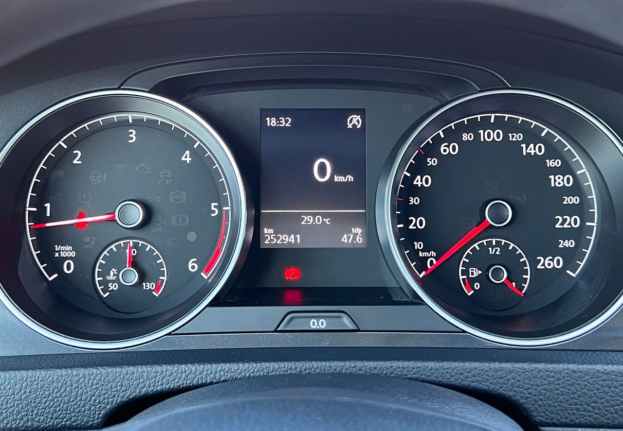 Zunanja slika - VW Golf - Variant 1.6 TDI Trendline 85 115  Park Klima Velik servis - 8