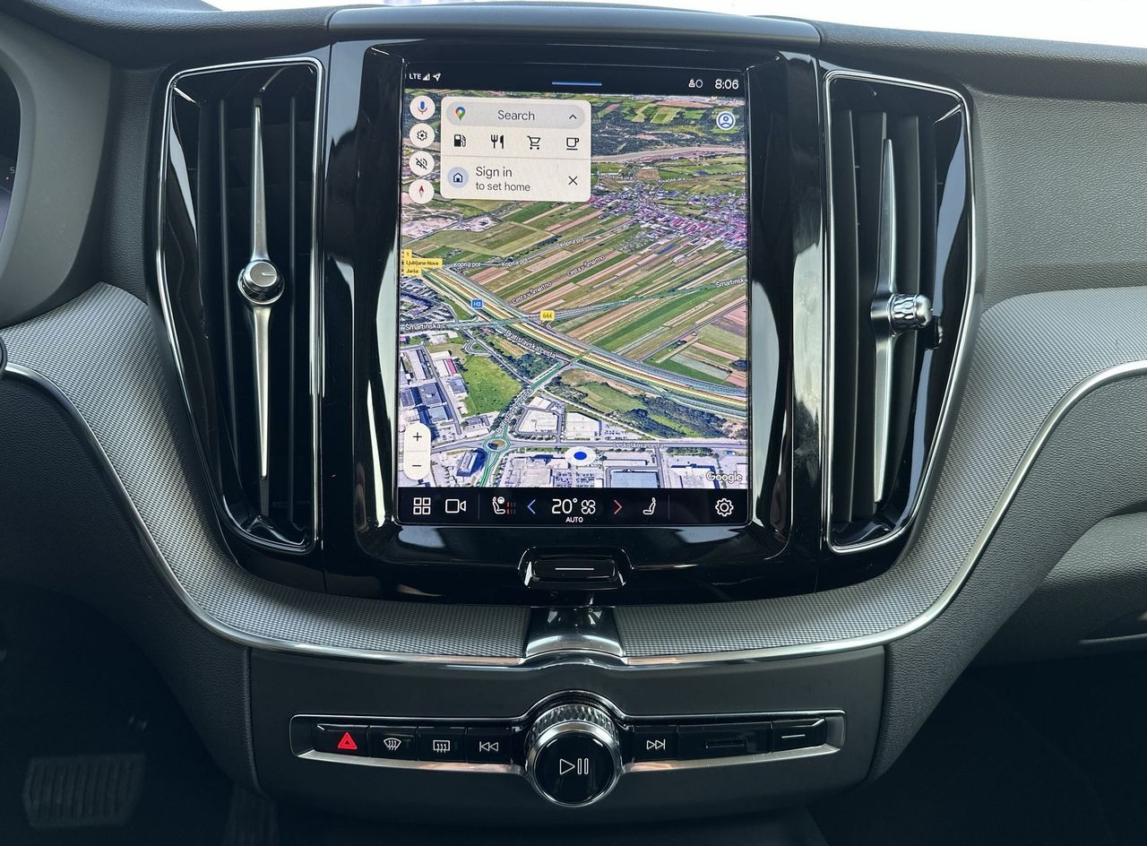 Zunanja slika - Volvo XC60 - B4 D Core AT - 19