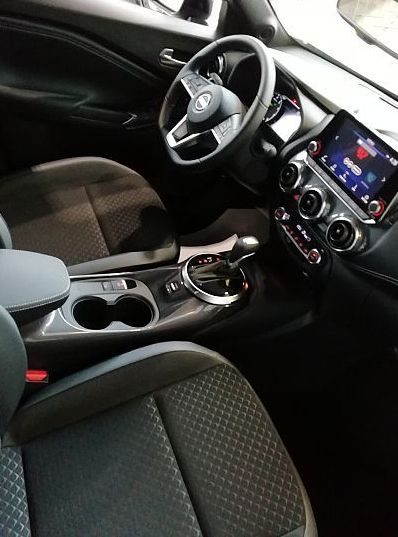Zunanja slika - Nissan Juke - 1.0 DIG-T 114 N-CONNECTA DVOBARVNA BISERNA BARVA - 11