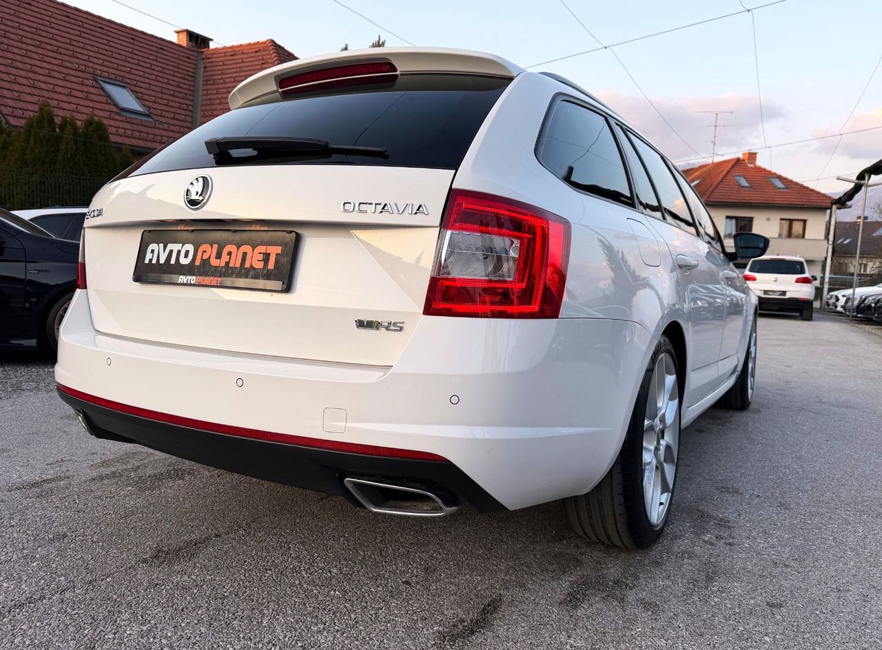 Zunanja slika - Škoda Octavia - 2.0 TDI RS AUT. ACC LED XENON F1 NAVI ALU 19 - 8