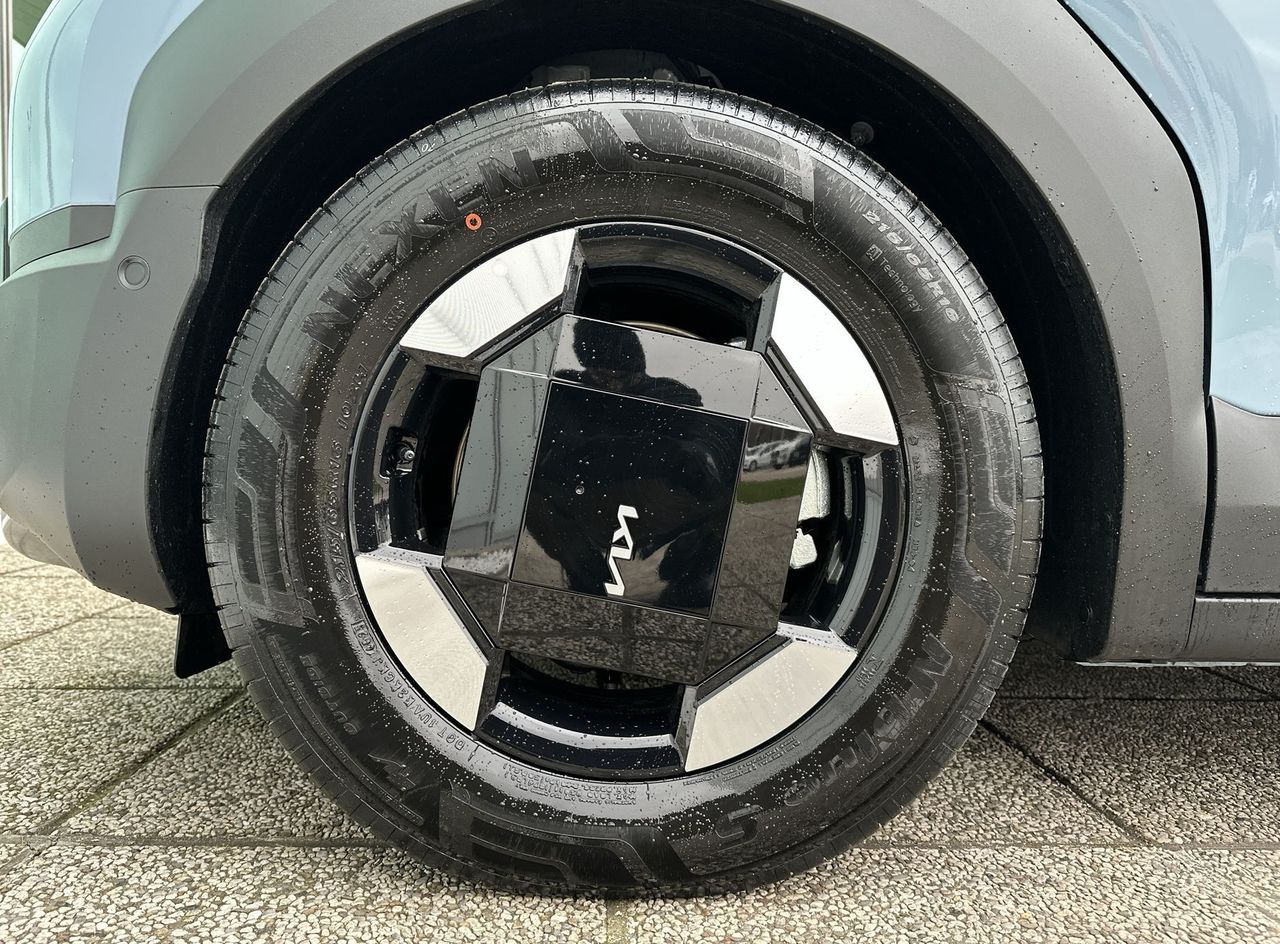 Zunanja slika - KIA PV5 - 71.2 kWh baterija 120 kW 163 KS  Quantum - 7