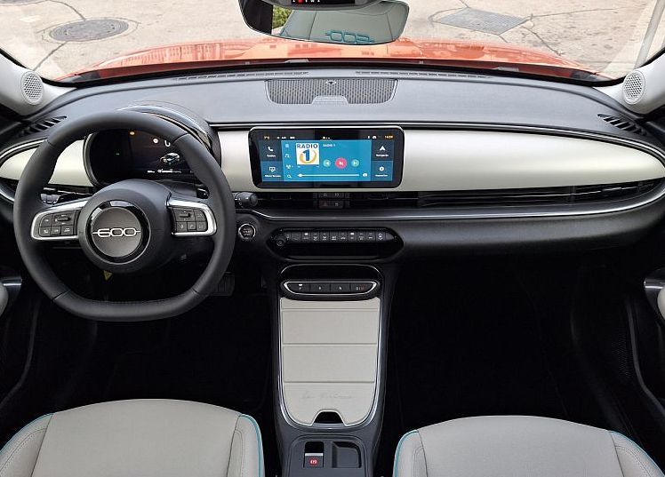 Zunanja slika - Fiat 600 - 1.2 T3 Hybrid DCT 110 LaPrima - 8