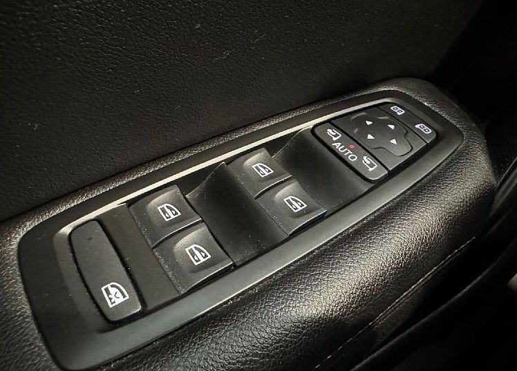 Zunanja slika - Renault Mégane - Megane Energy dCi 110 INTENSE - 1.LASTNIK - NAVI - 17
