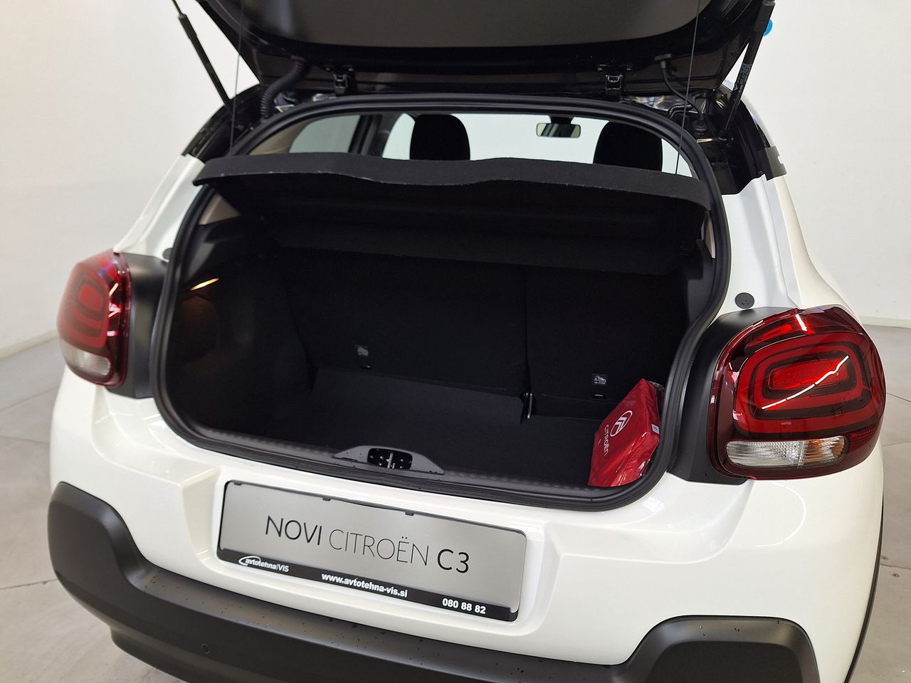 Zunanja slika - Citroën C3 - Max PureTech 83 S&S BVM5 - 3