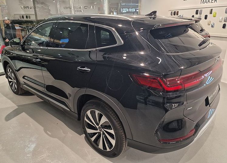 Zunanja slika - BYD SEAL U - DM-i DESIGN AWD PHEV 238kW  skupni doseg 870 km - 4