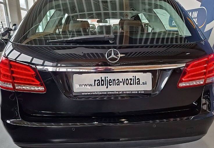 Zunanja slika - Mercedes-Benz E-Razred - E 200 BlueTEC ELEGANCE LED NAVIGACIJA... - 5