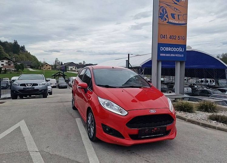 Zunanja slika - Ford Fiesta - 1.5 TDCi 55 kW  ST-LINE HUDA - 2