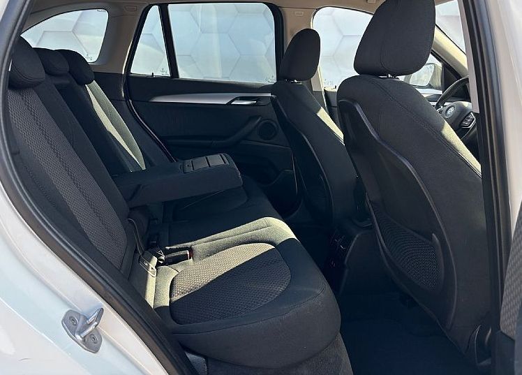 Zunanja slika - BMW X1 - serija :  xDrive25e  AT  - LED - NAVI - PDC+KAM - 10
