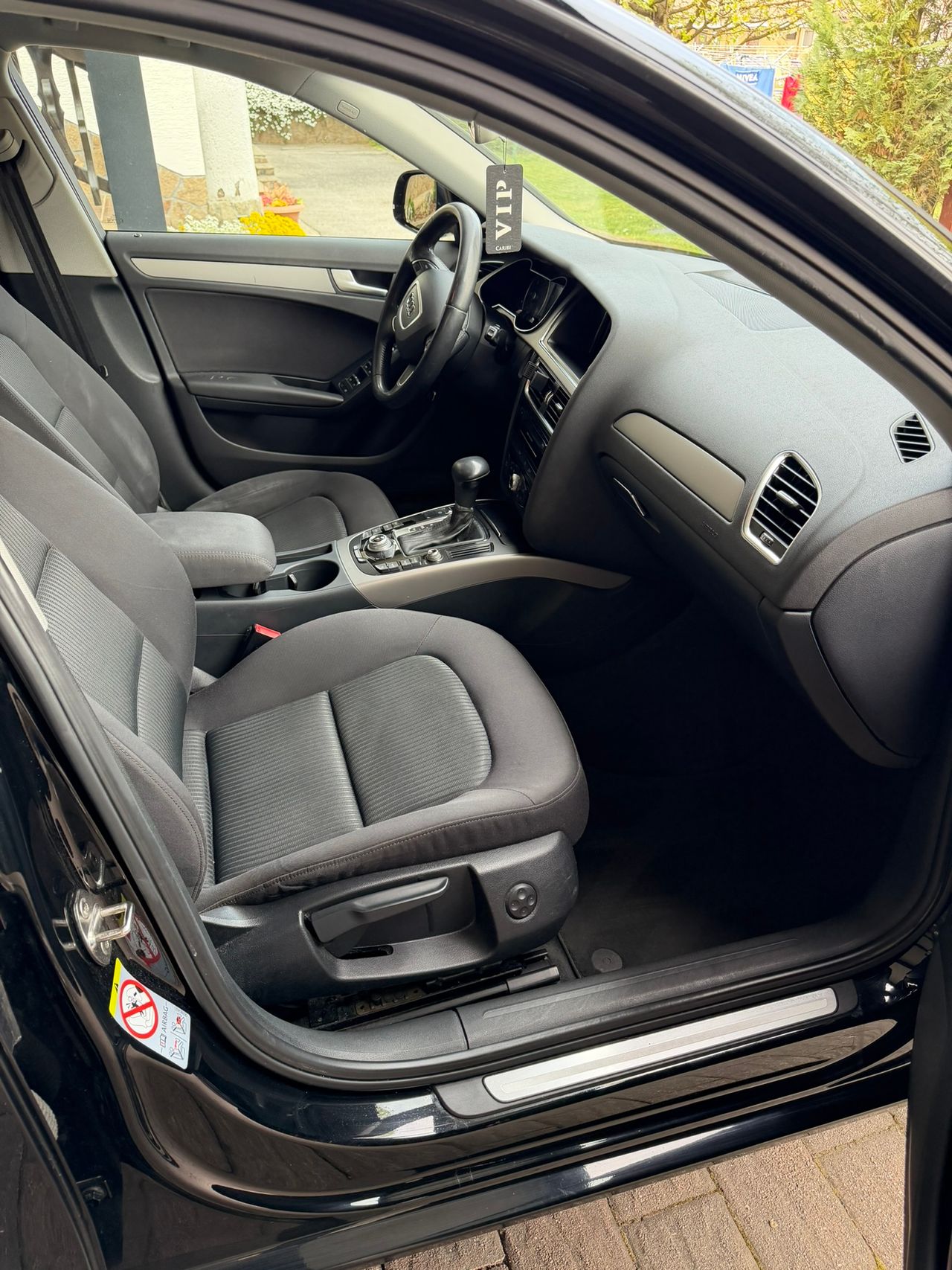 Notranja slika - Audi A4 - Avant 2,0 TDI Multitronic - 6