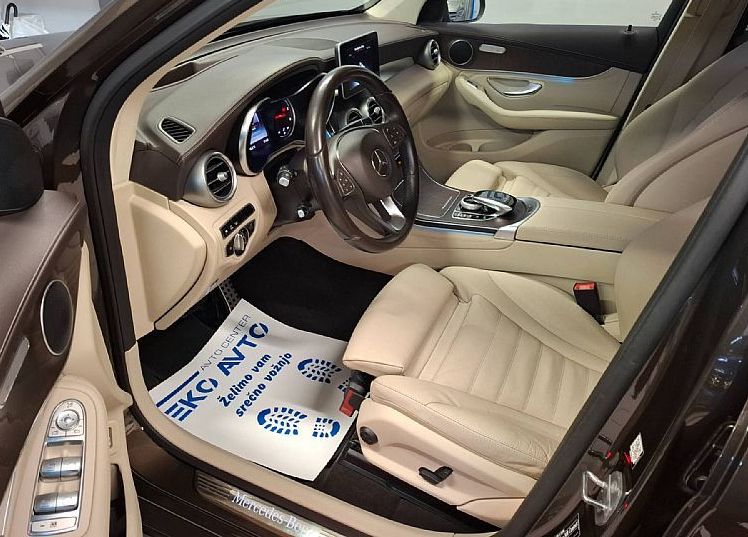 Zunanja slika - Mercedes-Benz GLC-Razred - GLC 250 d 4MATIC Exclusive AIR MATIC-HUD-ACC-9G... - 12